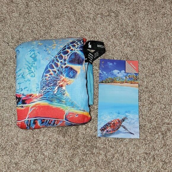 New Whitley Willows Reversible Microfiber Packable Towel 35" x 70" Sea Turtle - Picture 2 of 6